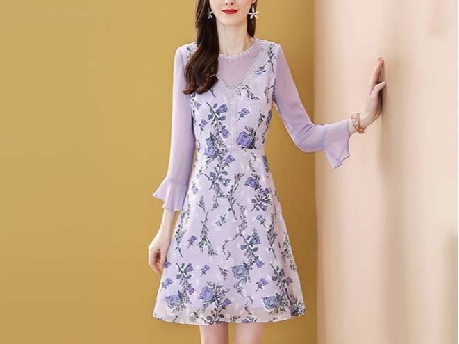 紫色印花拼接连衣裙温柔风气质减龄裙